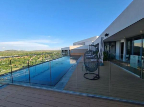 Menlyn Maine Gem
